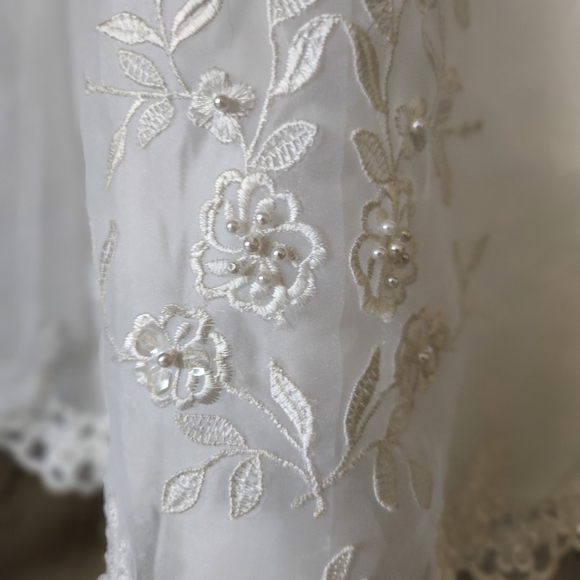 Mary’s Bridal Strapless Embroidered Wedding Gown  Size 12, Ivory Lace & Tulle - Picture 6 of 16